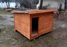 Nagyobb méretű, minőségi fa kutyaház, kényelmes fekhely kutyáknak